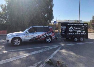 Vehiculo carnet B + E